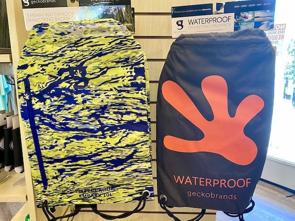 waterproof gecko drawstring backpacks
